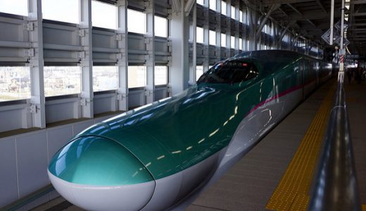 【悲報】北海道新幹線開通で青森が大歓迎！→誰も降りない。