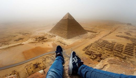 【バカッター】海外ヤバい！ピラミッドに登ってみた！という写真を投稿！物議をかもす