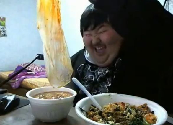 魂抜かれたように大爆笑する韓国人の動画 秒刊sunday