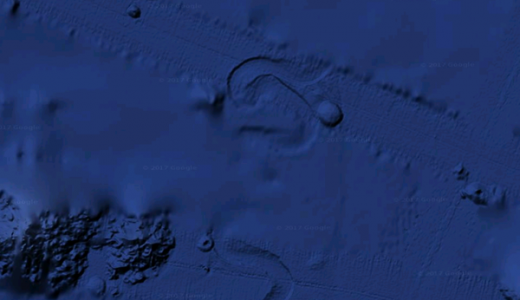 【胸アツ】北太平洋の海底に「謎の３．２キロ」の構造物！超古代文明か？