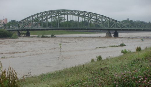 前線の停滞により北海道は大荒れ！旭川市では石狩川が氾濫！