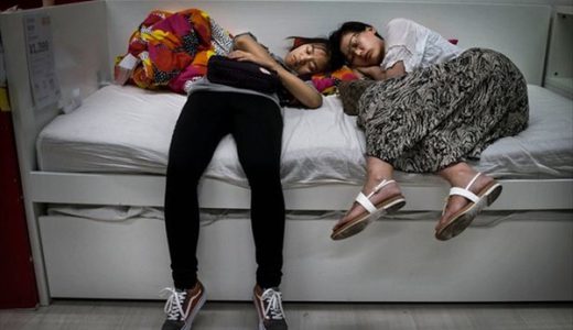 【中国】中国IKEA、客のマナー悪すぎて勝手にソファで寝るのを禁止される！