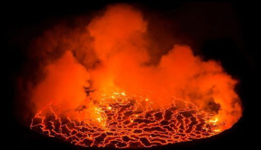 【ヤバすぎ】史上最強レベルの火山噴火が数日内に起こる可能性！急いで逃げろ