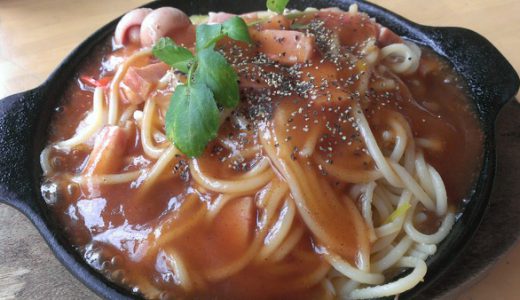 9000キロカロリーパフェで有名なキャッツカフェで「名古屋飯」を食べてみた。