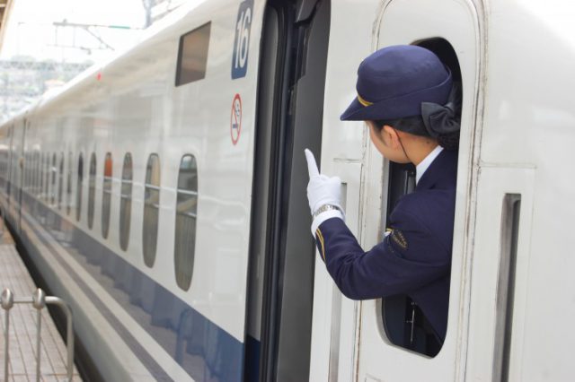 これは恐怖 女性車掌の悩みの闇が深過ぎると話題に 秒刊sunday