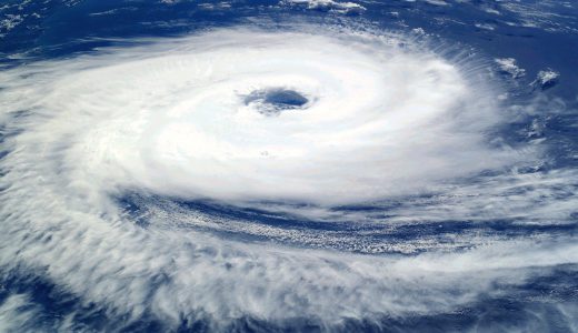 超大型の台風19号を宇宙からみた動画が激ヤバすぎると話題に！