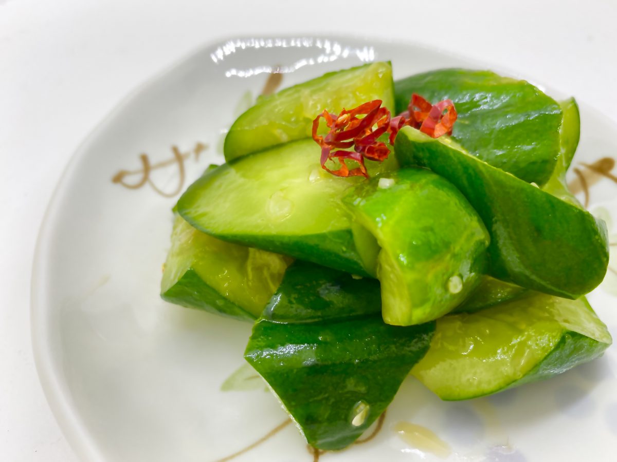 中国１５億人に愛される簡単キュウリ料理、拍黄瓜が夏にぴったりすぎると話題に