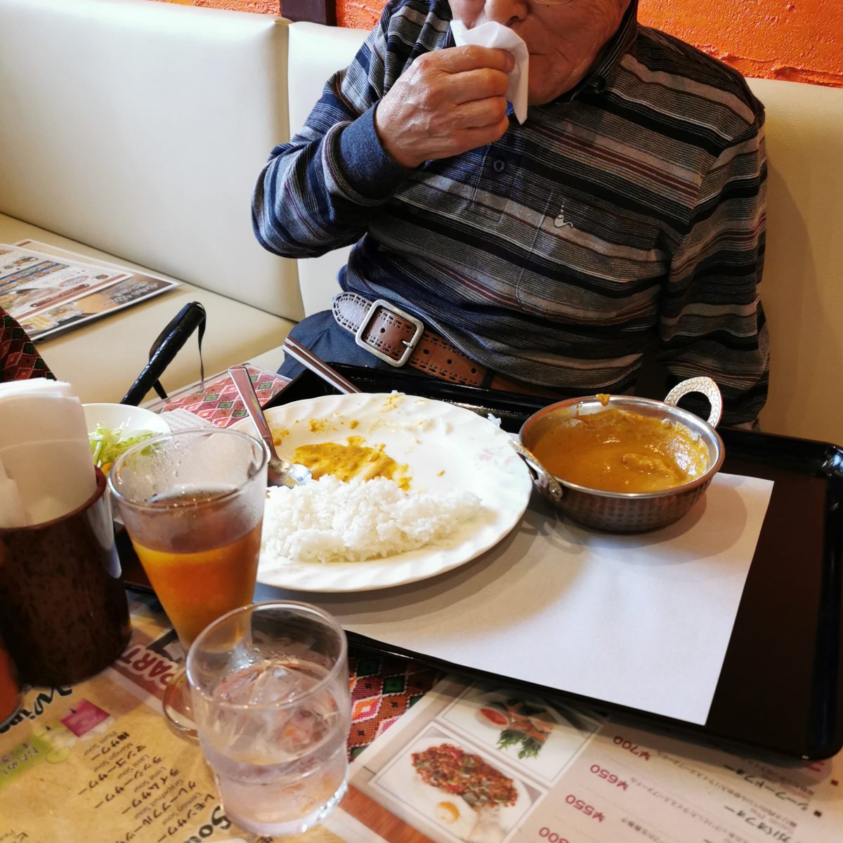 88歳のおじいちゃんとインドカレー食べに行ったら衝撃の結末に