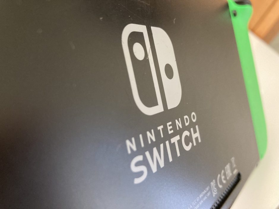 新型Nintendo Switch PROの画像がネットにリーク、違う意味で騒然とする | 秒刊SUNDAY