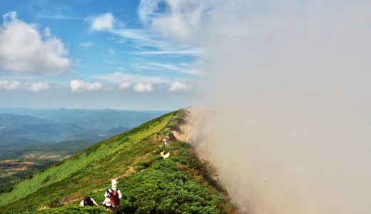 八甲田山「赤倉岳山頂」で驚愕のフェーン現象を目撃！撮影者に話を聞いた