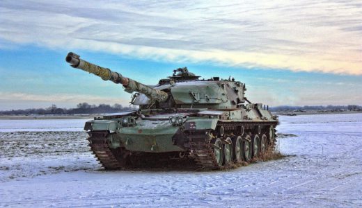 恐ロシア、操縦者不在のまま走る「ゾンビ戦車」の映像が話題に
