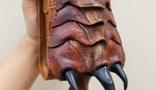 「革で制作した火竜の爪ベルトバッグ」が圧倒的存在感！制作者に話を聞いた