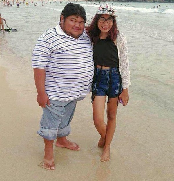 PAY-man-at-19-stone-has-stunning-girlfriend-who-is-7-stoned (1)